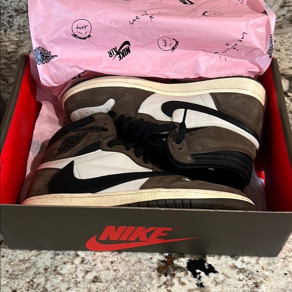 Jordan 1 Travis Scott high mocha. - Picture 6 of 6